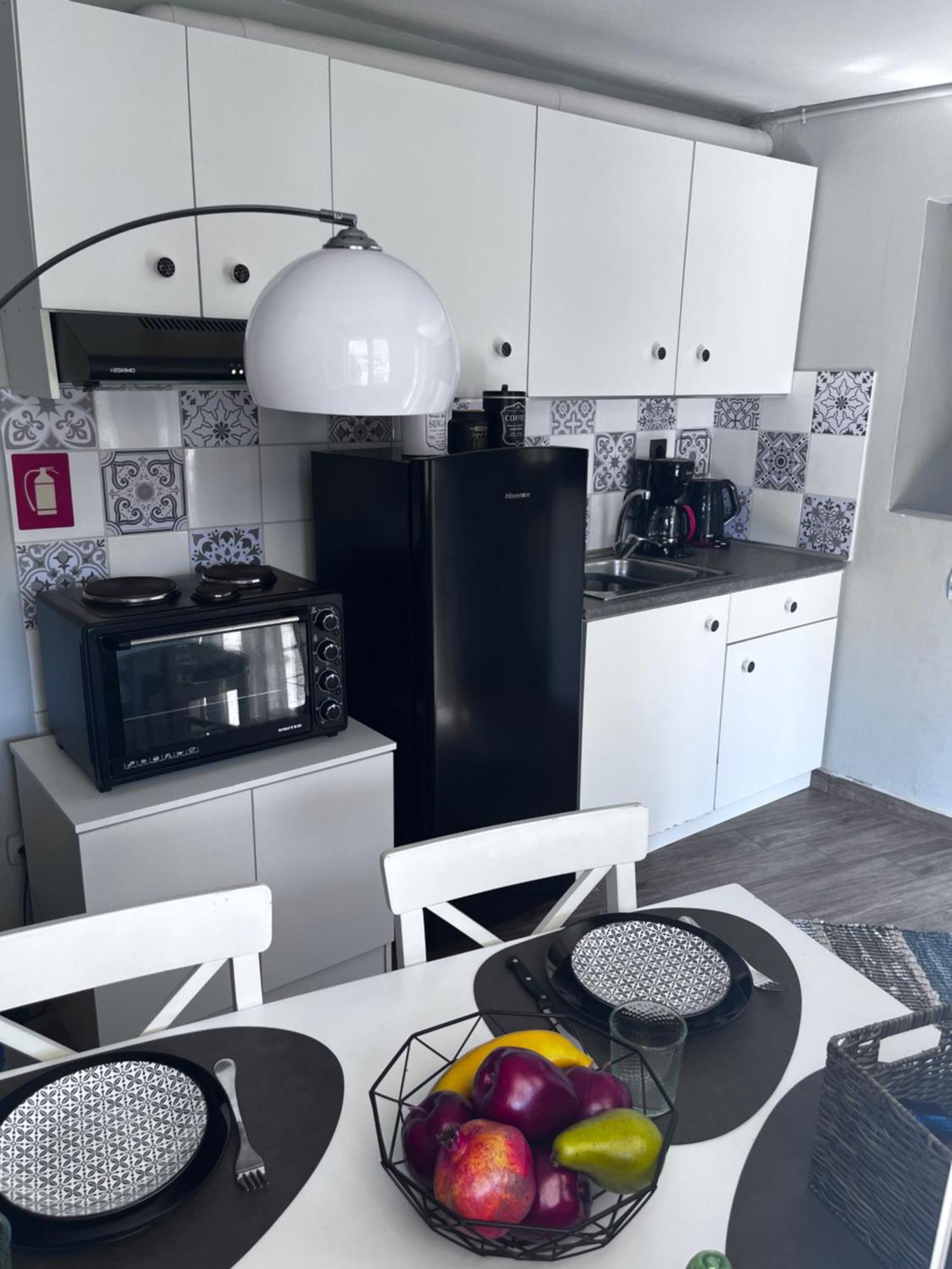 Cozy Studio Apartment In The Heart Of Athene Buitenkant foto